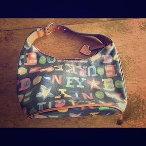 Dooney & Bourke hand bag